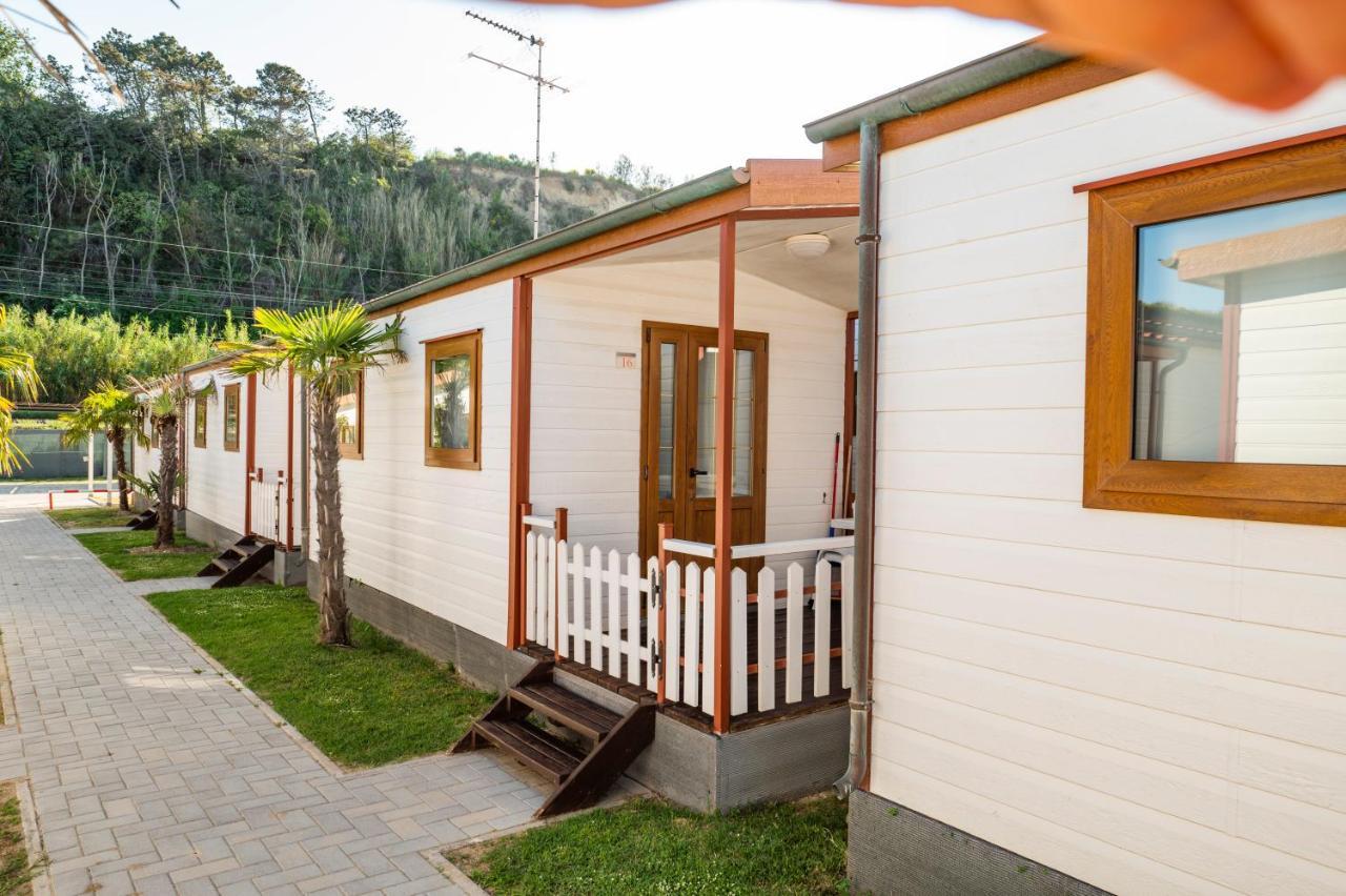 Camping Norina Pesaro Luaran gambar