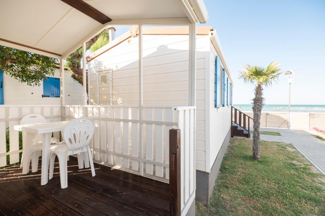 Camping Norina Pesaro Luaran gambar