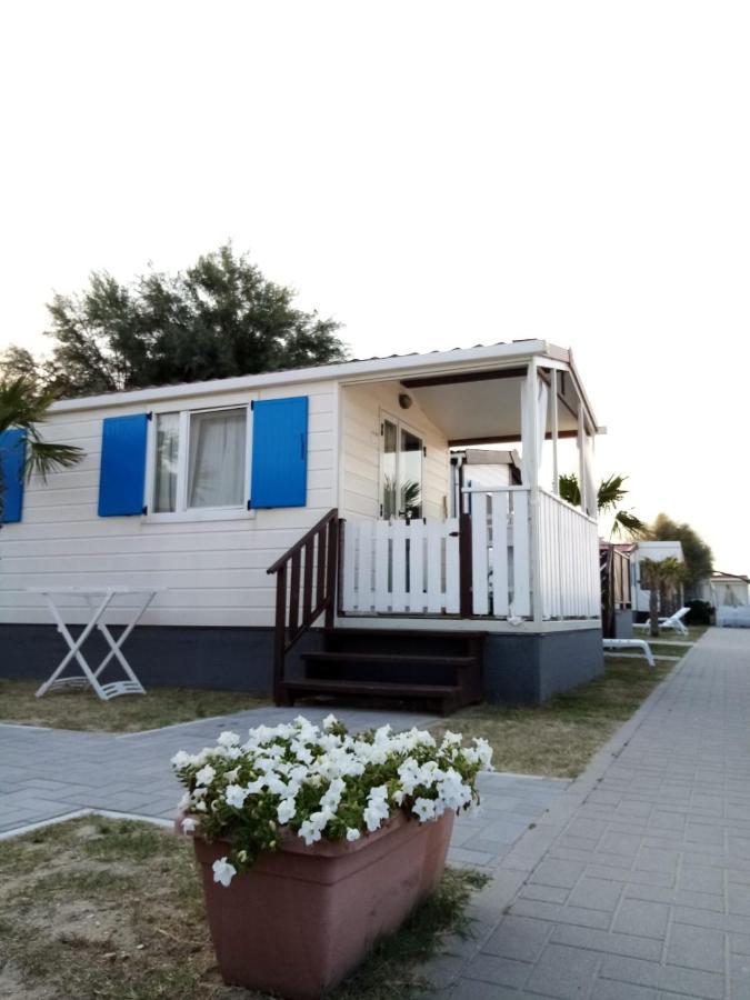 Camping Norina Pesaro Luaran gambar