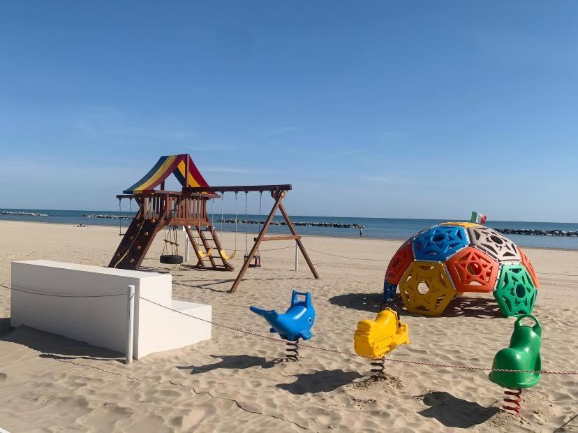 Camping Norina Pesaro Luaran gambar