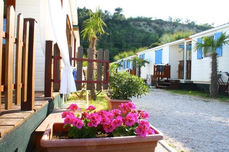 Camping Norina Pesaro Luaran gambar